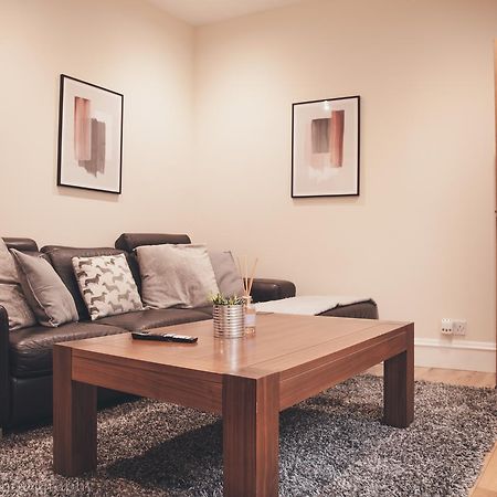 Apartment A Абердин Экстерьер фото